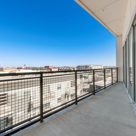 Snappy Loft Style 2Br I Gym I Parking I Workspace Dallas Exterior photo